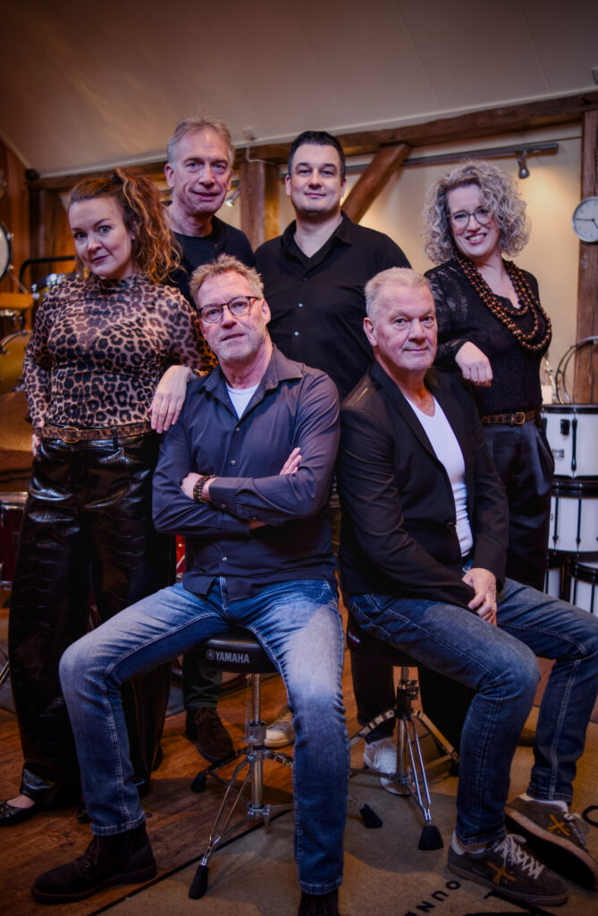 Empty Bottles - Bandfoto (portrait)